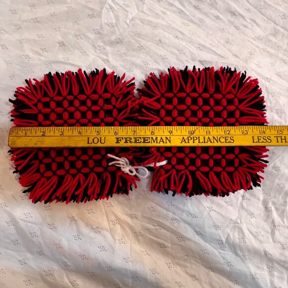 Handcrafted Woven Yarn Pot Holders Black & Red Square Set Of 2 7"x7" Kitchen Dec - Picture 3 of 8